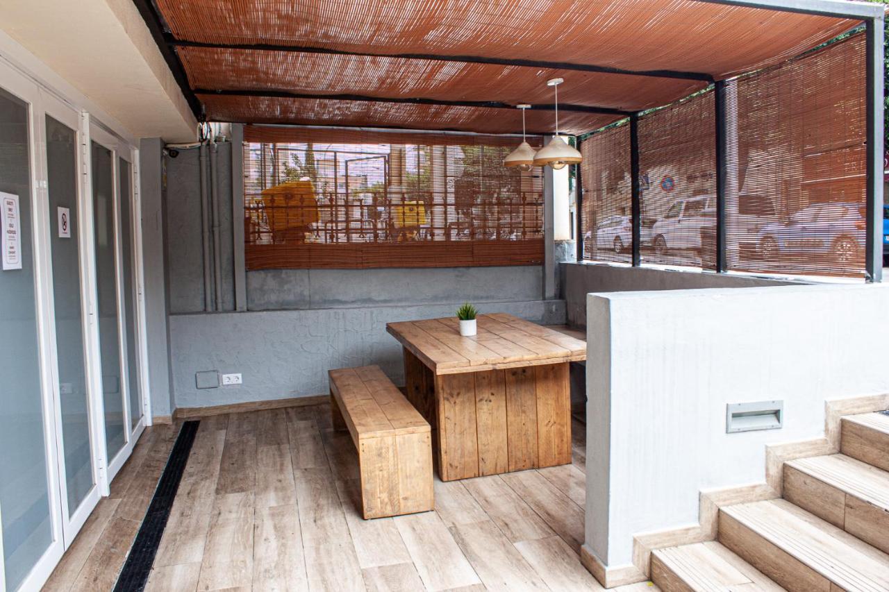 Y Hostel - Albergue Juvenil ปัลมาเดมายอร์กา ภายนอก รูปภาพ