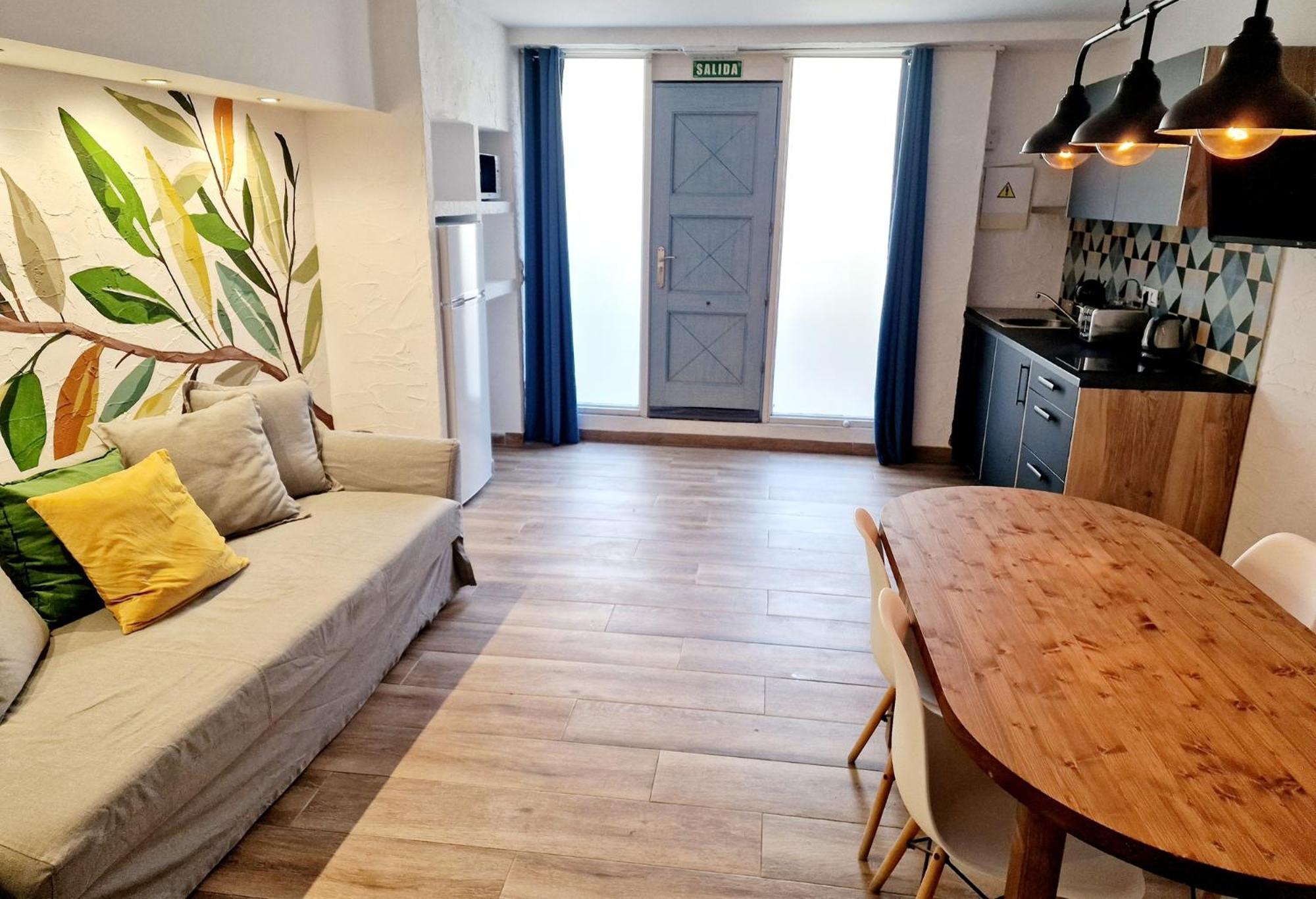 Y Hostel - Albergue Juvenil ปัลมาเดมายอร์กา ภายนอก รูปภาพ