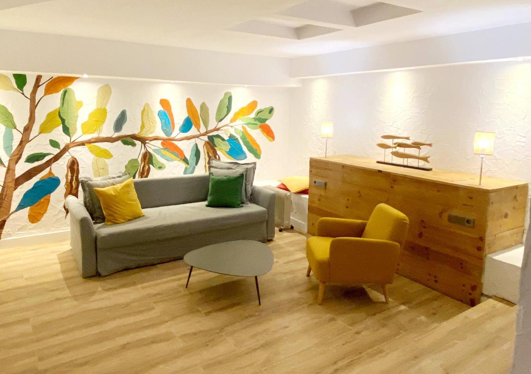 Y Hostel - Albergue Juvenil ปัลมาเดมายอร์กา ภายนอก รูปภาพ